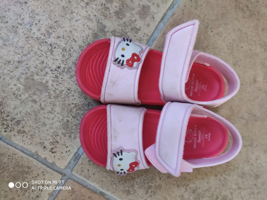 Sandałki hello kitty Sinsay 28