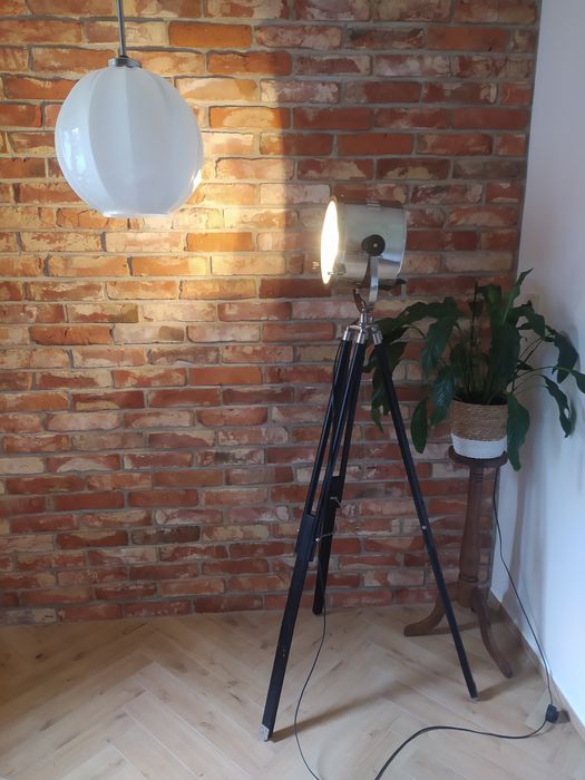 Lampa teatralna sceniczna loft używana