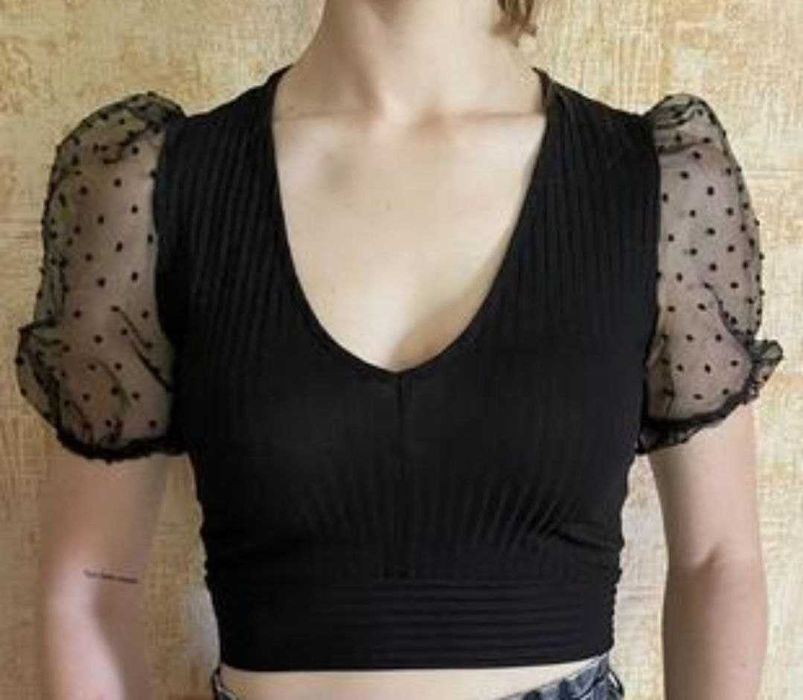 Блуза-топ чёрного цвета