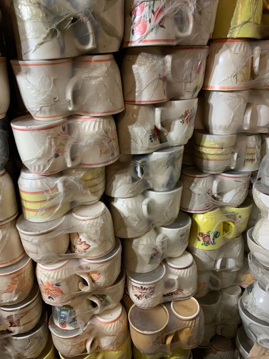 Керамічний посуд , чашки