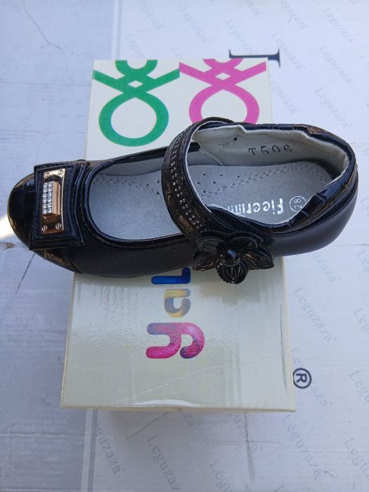 Туфлі для дівчат