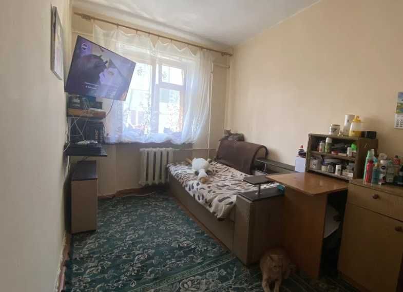 Продам комнату в коммуне на ул.Балковской