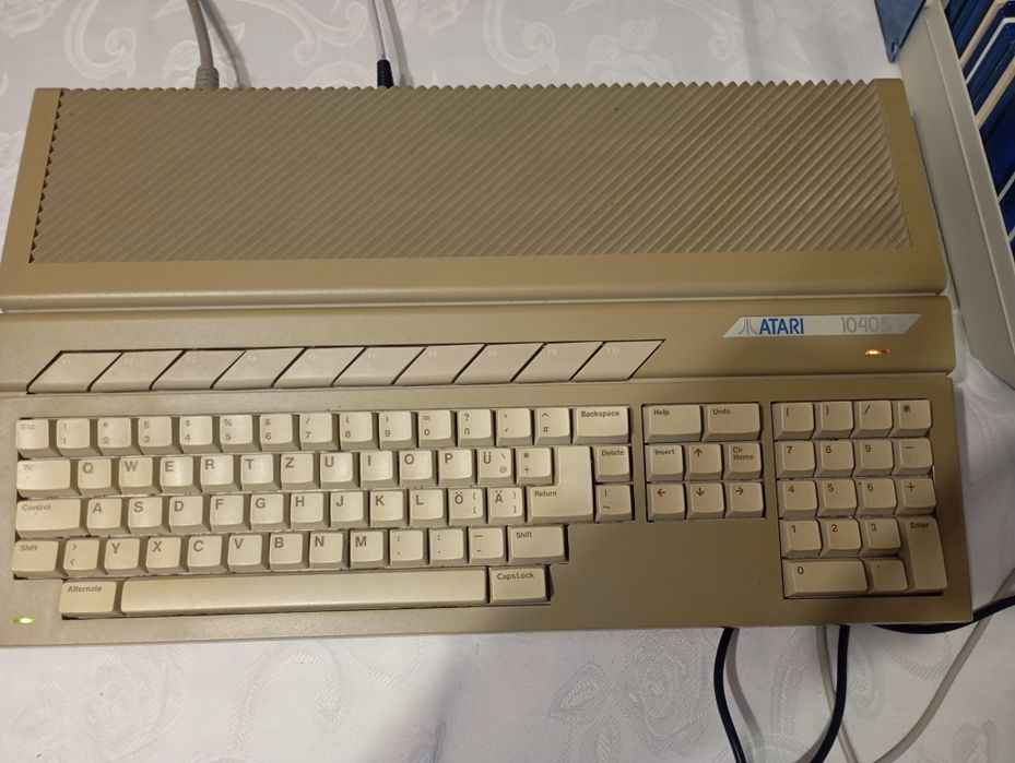 Komputer Atari 1040STF