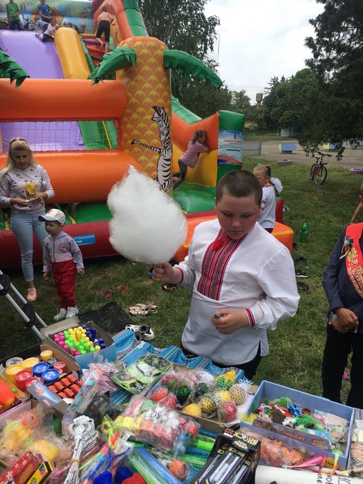 Горка батут лабіринт спорт батут солодка вата свято атракціони оренда