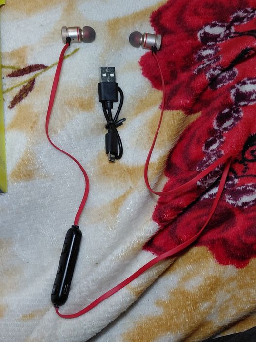 Спортивна Bluetooth-гарнітура