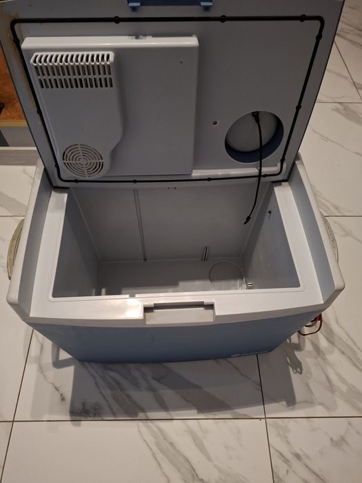 Sprzedam lodówkę turystyczną