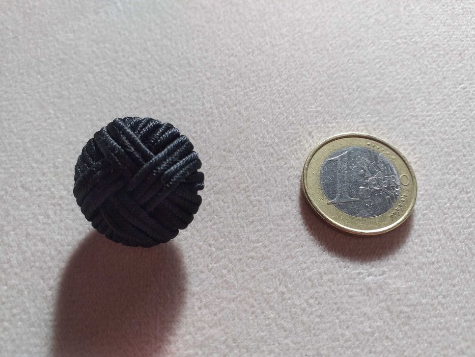 3 botões em têxtil com fios entrecruzados para casaco (volumosos)64284082836737121