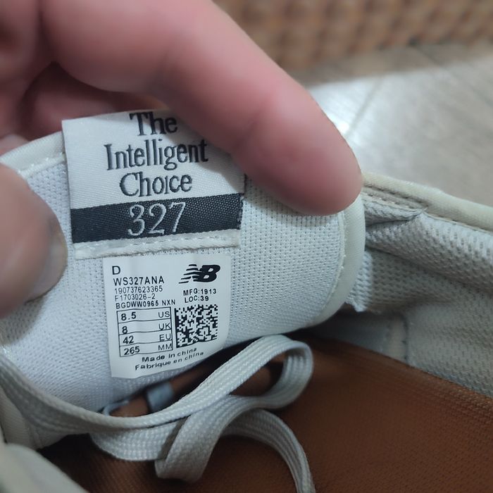 Кросівки New Balance 327 41 розмір