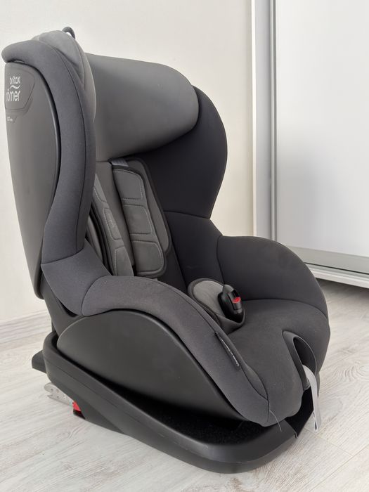 Автокрісло  Britax-Romer TRIFIX2 i-Size