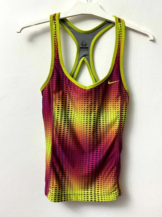 Sportowy tank top bezrękawnik z biustonoszem podkoszulka Nike rozmiar S 36