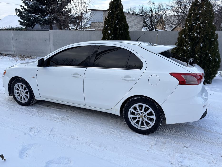 Mitsubishi Lanсеr 2011,1.8, механика, в отличнейшем состоянии!