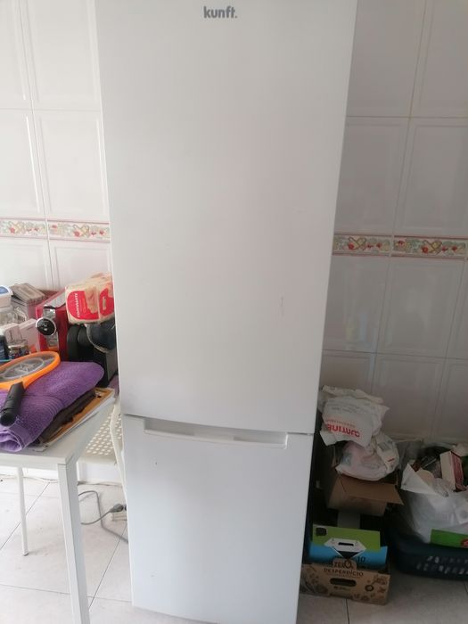 Frigorífico combinado Kunft KC8445