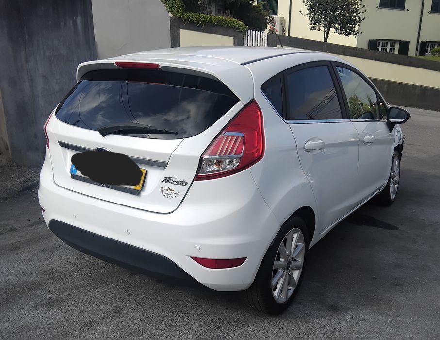 Vendo ford fiesta Vl 1.0 de 2016 nacional com  106 mil km acidentado salvado