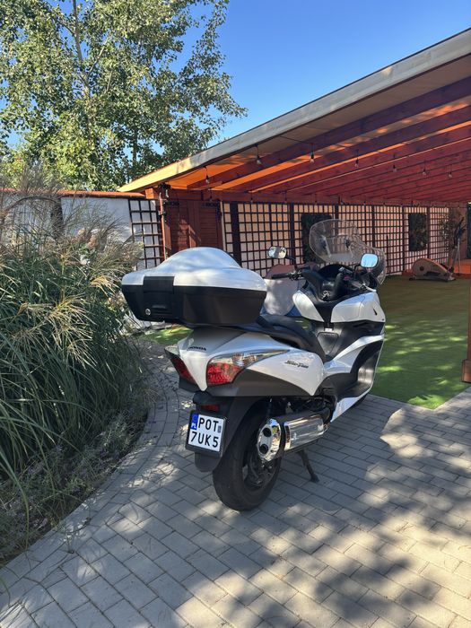 Skuter Honda SW-T400