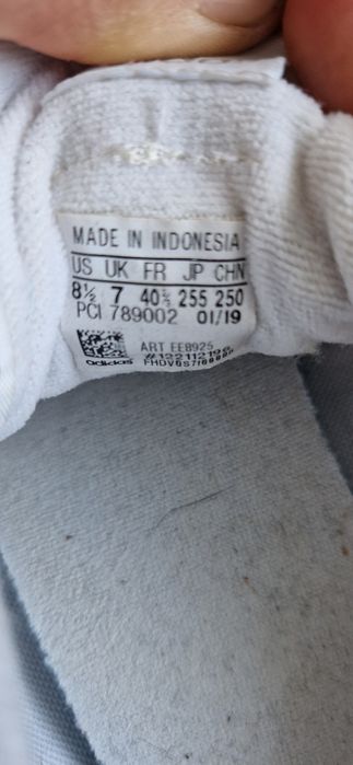 Продам  кросівки Adidas