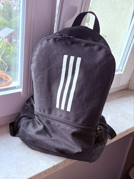 Plecak Adidas czarny uniwersalny model sportowy