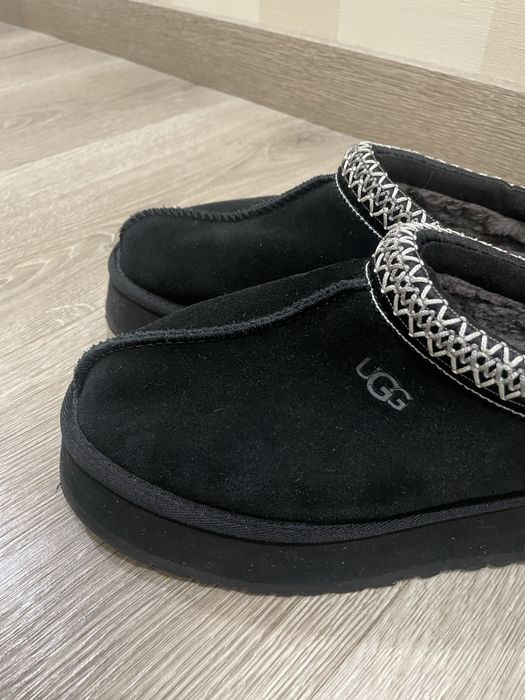 Оригінальні UGG Taz б/в