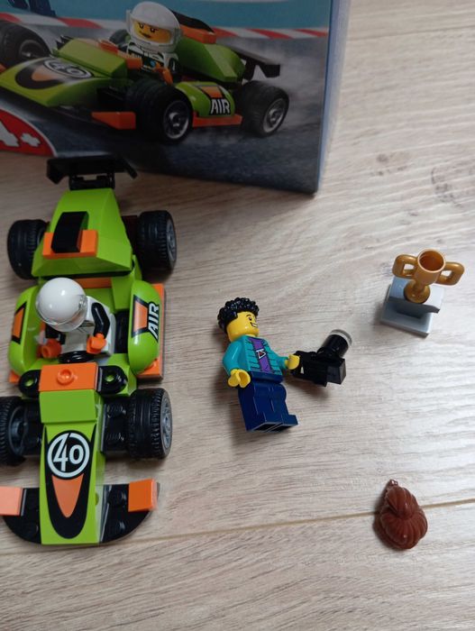 Lego city wyścigówka 60399