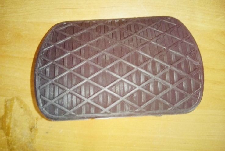 накладка педали Mercedes А w168 с w201 c w202 s202w203s203 вантажів