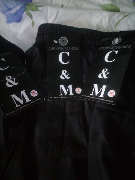 Штани утеплені нові.