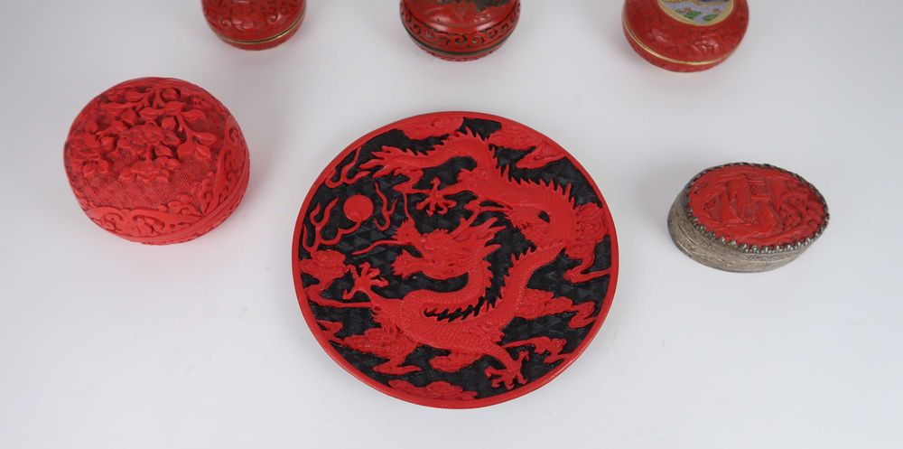 Caixas e pratos laca cinnabar - China, CADA