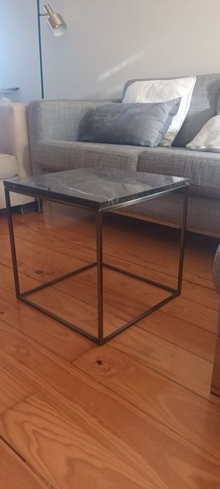 Marble and Metal Side Table64584254520067120