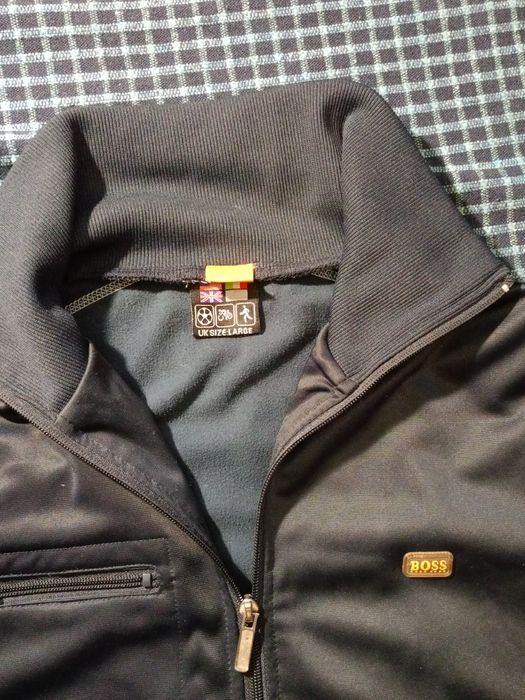 Спортивная мужская кофта Hugo Boss L- размер графитового цвета.