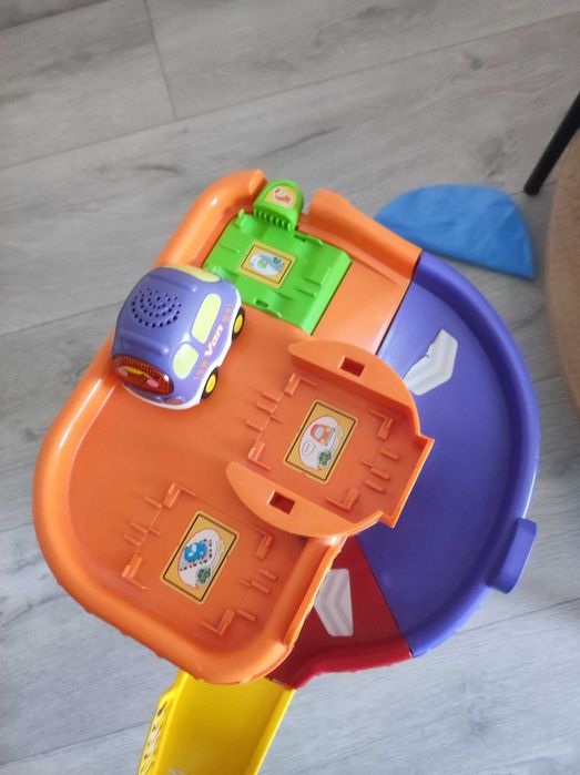 Vtech, Tut Tut Autka, Wieża parkingowa, zestaw