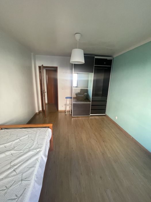 Arrendamento 1 quarto
