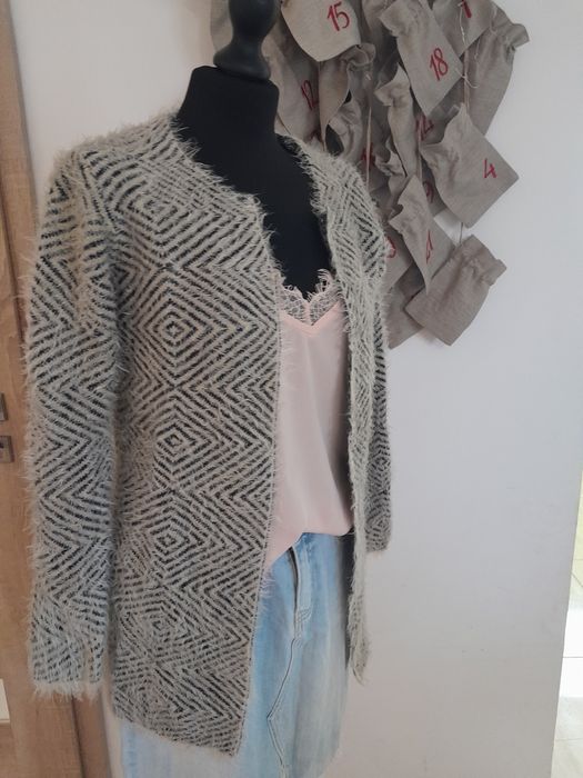 Sweter sweterek kardigan XS 34 XXS 32 włochaty włochacz
