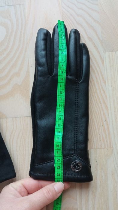 Nowe czarne rękawiczki Monnari skórzane skóra miękkie wygodne eleganck