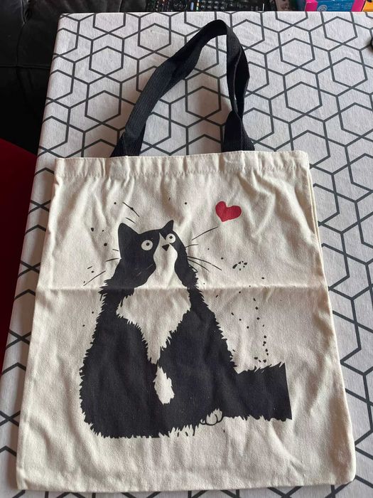 Płócienna torba zakupowa.