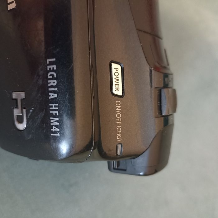 Цифрова відеокамера Canon LEGRIA HF М41 б/в
