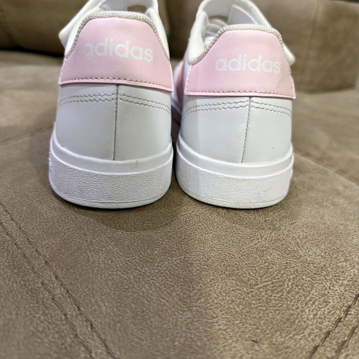 Adidas кеди, кросівки 38 розмір