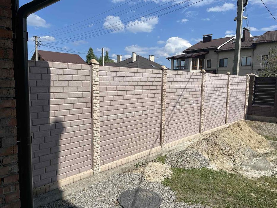 Виготовляємо та встановлюємо бетонні глянцеві паркани під замовл