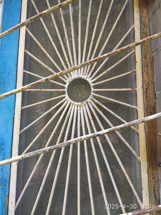 решетки прочные небольшие для створки окна