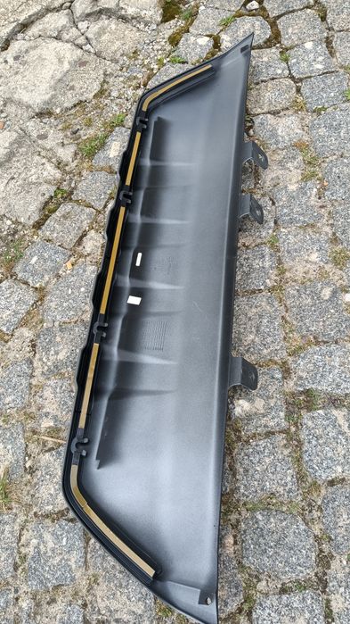 Difusor de parachoques Toyota Hilux 2018