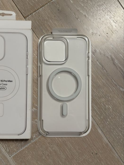 Apple clear case iPhone 15 Pro Max magsafe