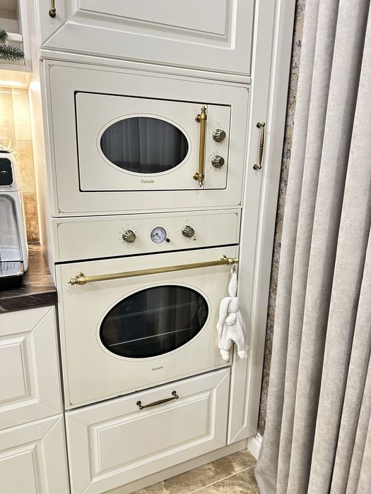 Мікрохвильова піч FBMR 46 Ivory