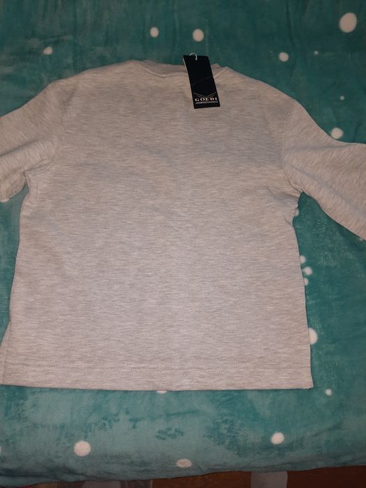 Дуже гарний світшот для дівчинки