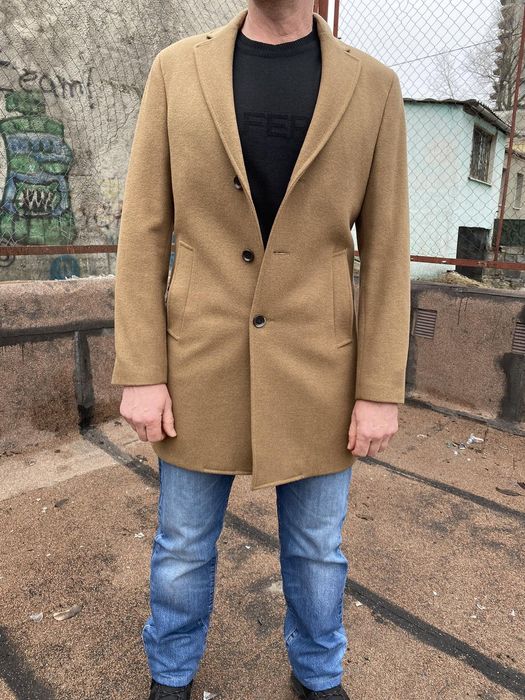 Чоловіче стильне пальто