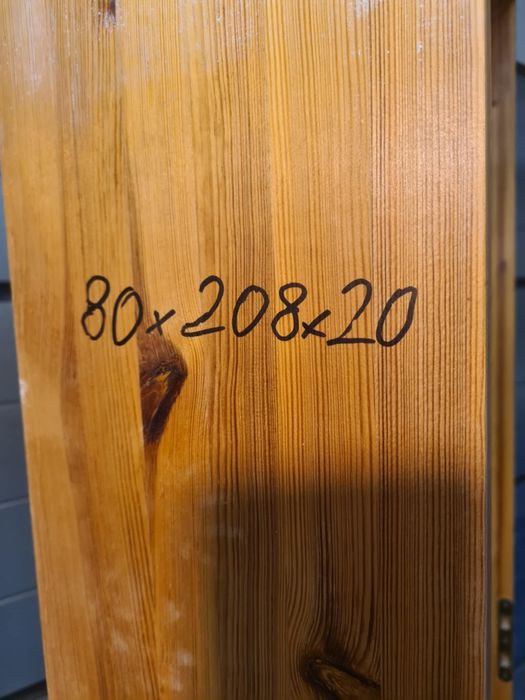 Drewniane drzwi wewnętrzne lite drewno ciężkie