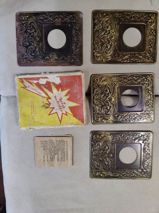 Накладки под розетки, выключатели