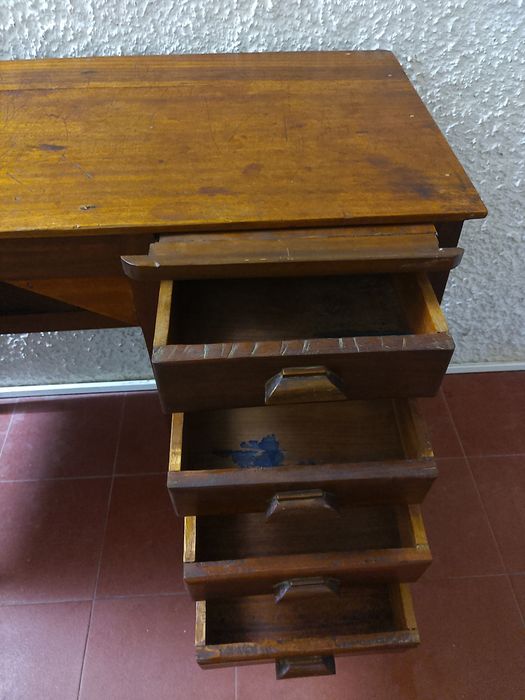 Secretària antiga em madeira