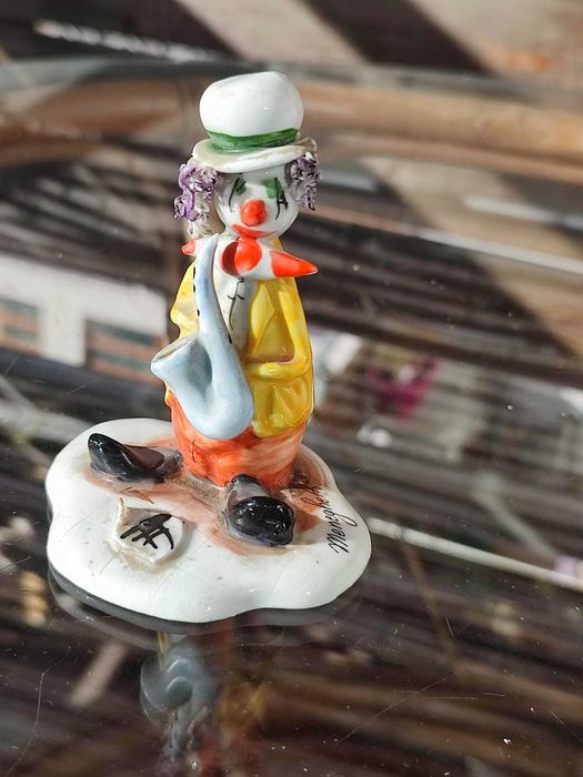 Статуэтки Клоун фарфор