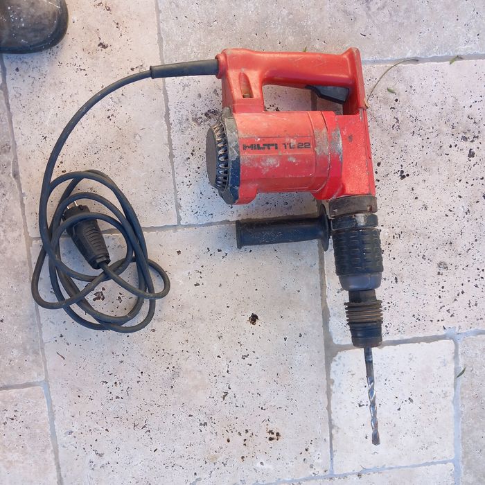 Hilti perfurador TE22