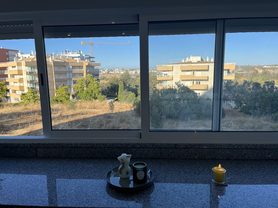 Arrenda-se Apartamento T1+1