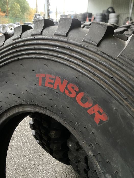 Pneus 32x10-15 Tensor (COMO NOVOS)