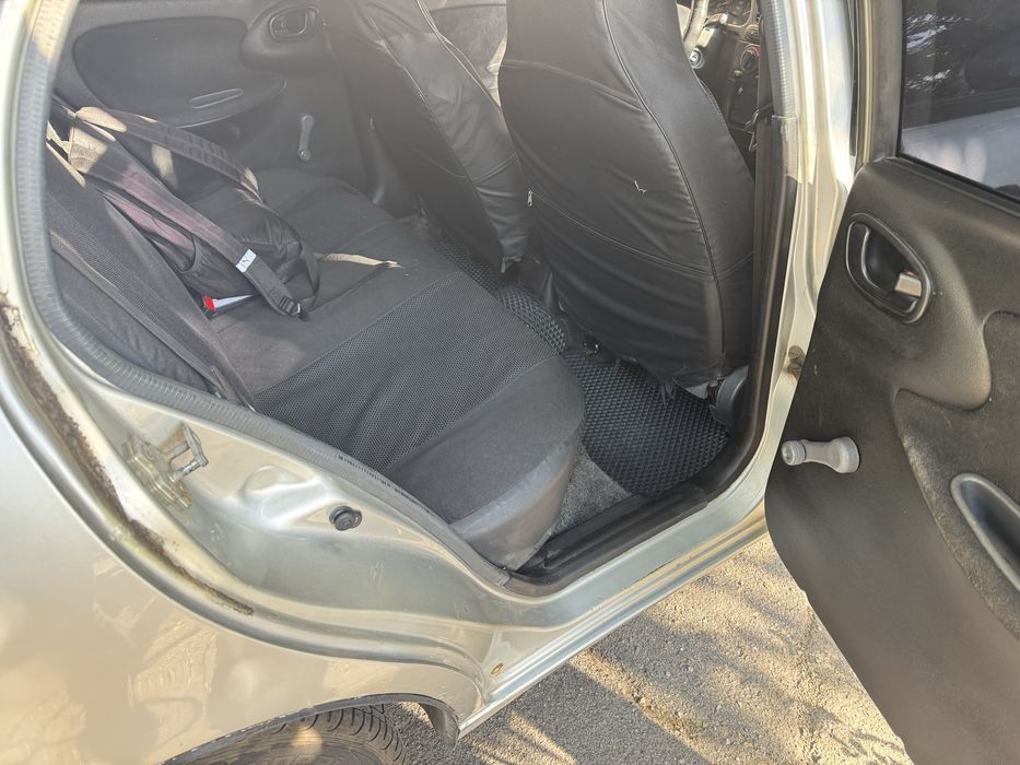 Автомобіль Daewoo Lanos