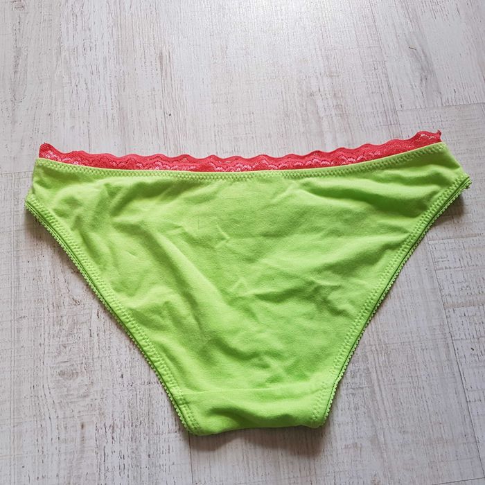 Figi majtki bawełniane neonowe seledyn roz M nowe